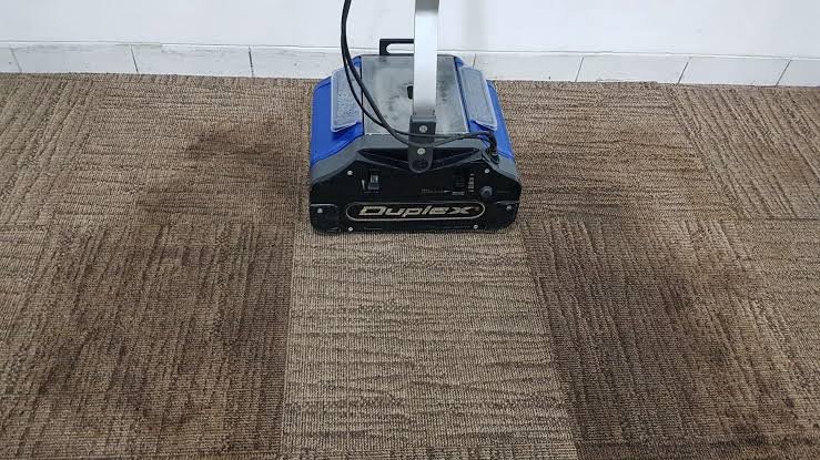 Carpet Cleaner: Ketika Karpet Kusam Kembali Bersih dan Wangi